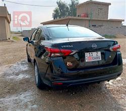 نيسان فيرسا